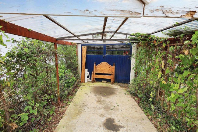 44 Goldsmith Lane, Roe Green Village, Kingsbury, London NW9 9AS 6