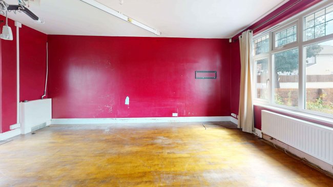 26 Marlowe Square, Mitcham, CR4 1DT 9