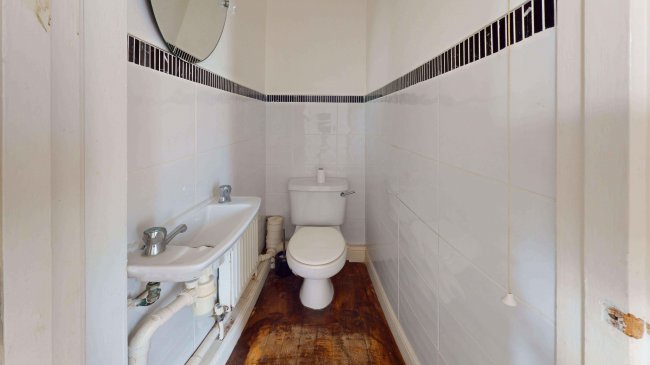 26 Marlowe Square, Mitcham, CR4 1DT 9