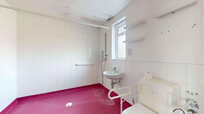 26 Marlowe Square, Mitcham, CR4 1DT 9