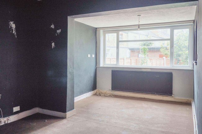 256 Burges Road, East Ham, London, E6 2ES 4