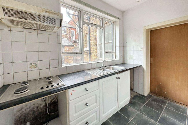 Flat 1, 5 Highfield, Scarborough YO12 4AW 1