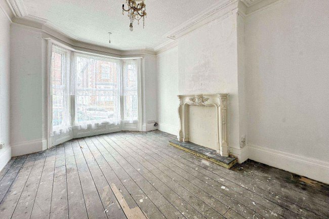 Flat 1, 5 Highfield, Scarborough YO12 4AW 1