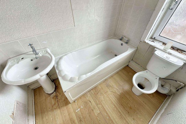 Flat 3, 5 Highfield, Scarborough YO12 4AW 3