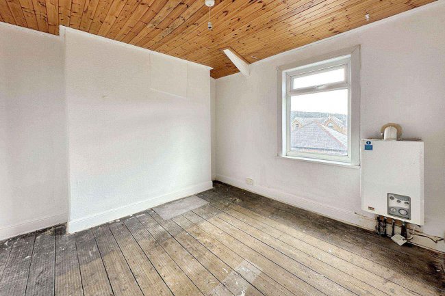 Flat 3, 5 Highfield, Scarborough YO12 4AW 3