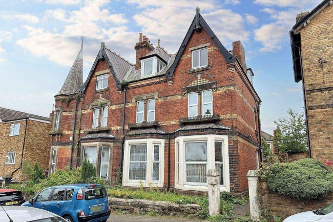 Flat 3, 5 Highfield, Scarborough YO12 4AW 3