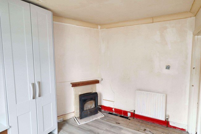 84 Oakwood Avenue, Wakefield, WF2 9JU 10