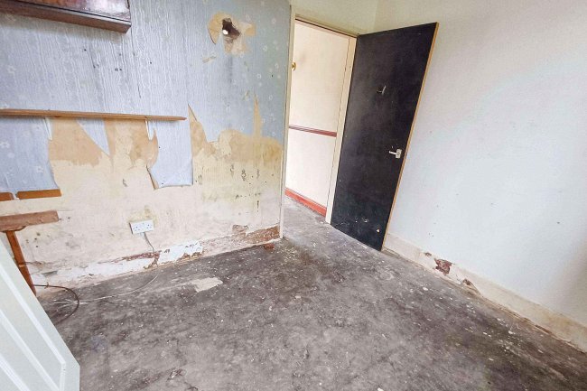 23 Empress Drive, Leigh, WN7 2UN 5