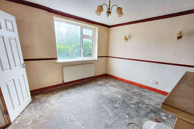 23 Empress Drive, Leigh, WN7 2UN 5