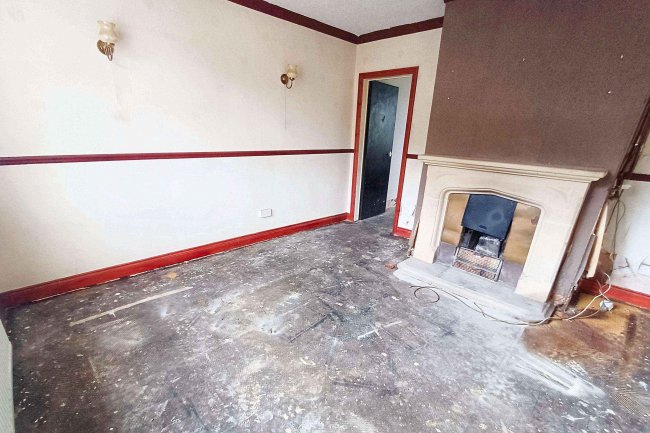 23 Empress Drive, Leigh, WN7 2UN 5