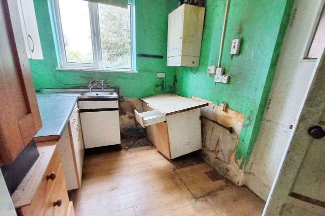 23 Empress Drive, Leigh, WN7 2UN 5