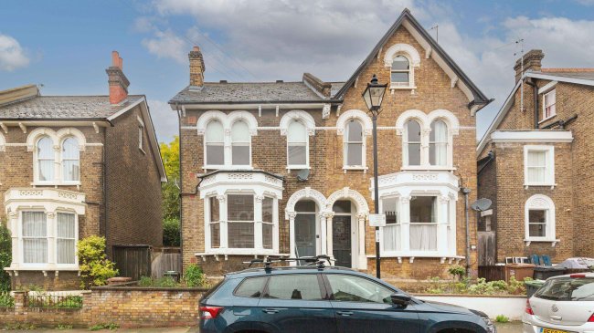 Flat A and B, 98 Embleton Road, Lewisham, London, SE13 7DG 6