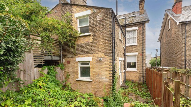 Flat A and B, 98 Embleton Road, Lewisham, London, SE13 7DG 6