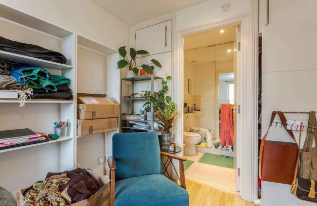 102 Three Colt Street, Dundee Wharf, London E14 8AZ 3