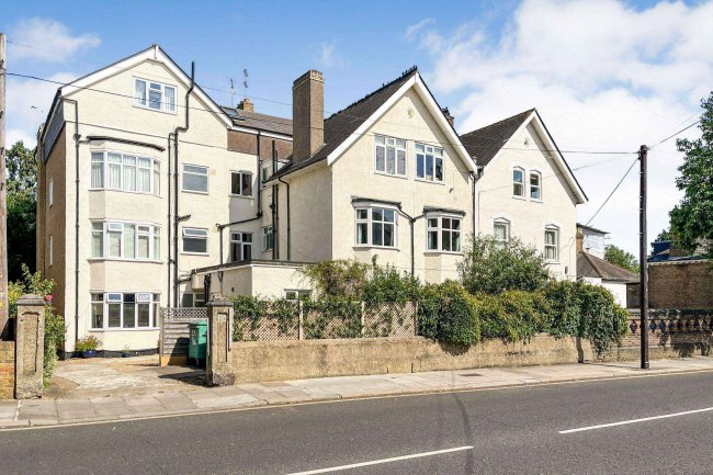 1-8 Ashley House, 80 Waldegrave Road, Teddington, Middlesex, TW11 8NY 10