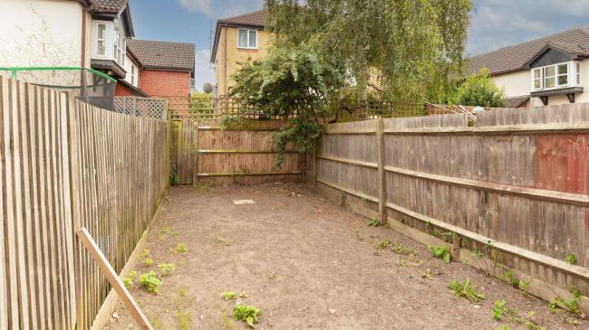 118 Mount Road, Mitcham, Surrey, CR4 3RA 10