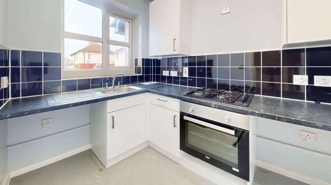 118 Mount Road, Mitcham, Surrey, CR4 3RA 10