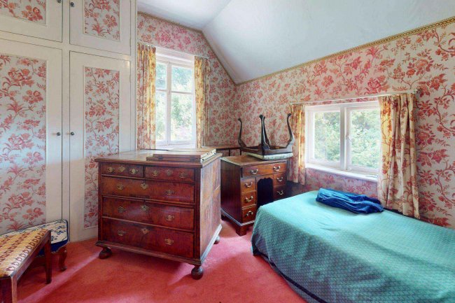 Broadhurst Wood, Redbridge Lane, Balcombe RH17 6PP 9