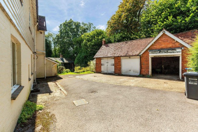 Broadhurst Wood, Redbridge Lane, Balcombe RH17 6PP 9