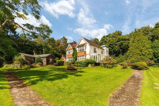 Broadhurst Wood, Redbridge Lane, Balcombe RH17 6PP 9