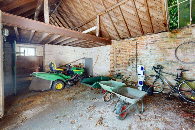 Broadhurst Wood, Redbridge Lane, Balcombe RH17 6PP 9