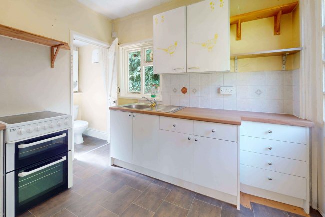 Broadhurst Wood, Redbridge Lane, Balcombe RH17 6PP 9