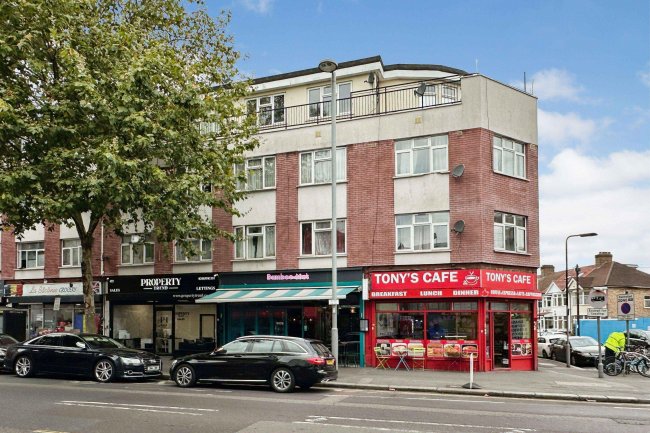 625A High Road, Leyton, London, E10 6RF 4