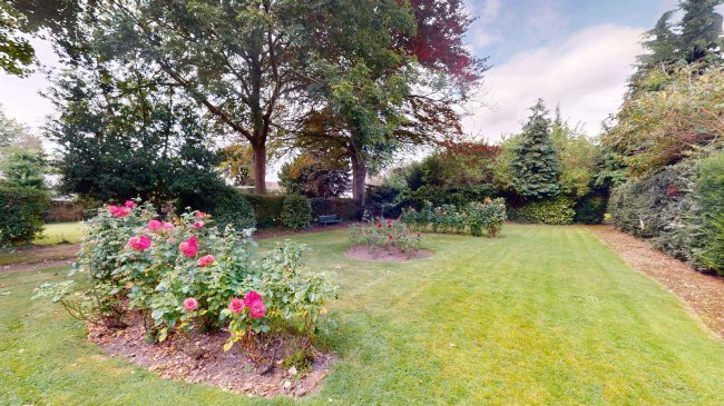 12 Hamilton Court, Hamilton Road, London, W5 2EJ 1