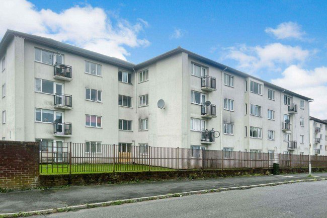 14 Derwent House, Samuel Street, Preston and parking space PR1 4YL 4