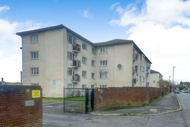 14 Derwent House, Samuel Street, Preston and parking space PR1 4YL 4