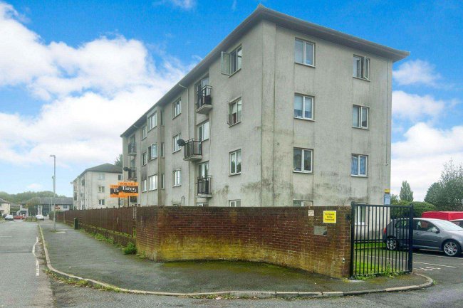 14 Derwent House, Samuel Street, Preston and parking space PR1 4YL 4