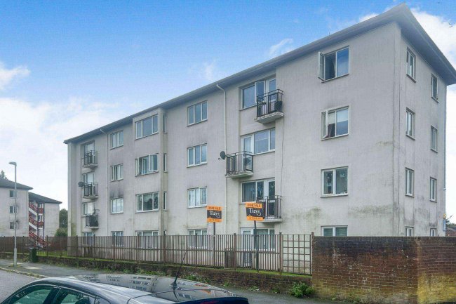 14 Derwent House, Samuel Street, Preston and parking space PR1 4YL 4