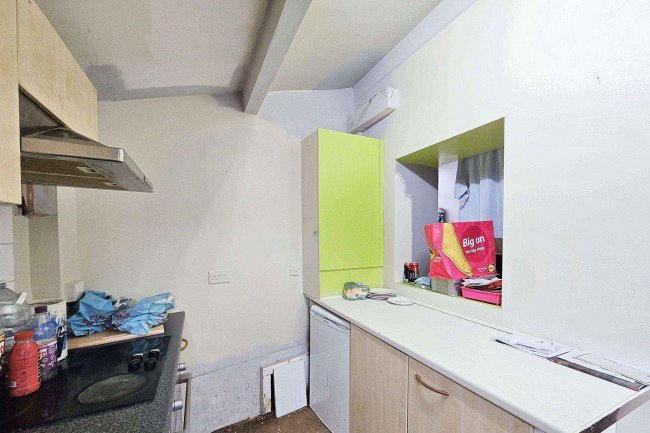 563 Halliwell Road, Bolton, BL1 8DB 8