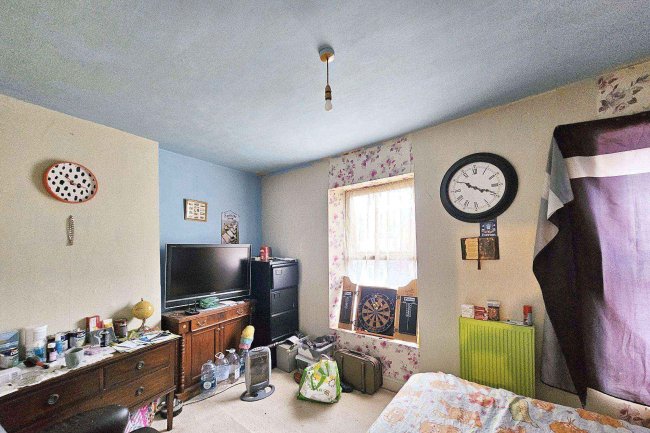 563 Halliwell Road, Bolton, BL1 8DB 8