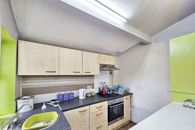 563 Halliwell Road, Bolton, BL1 8DB 8