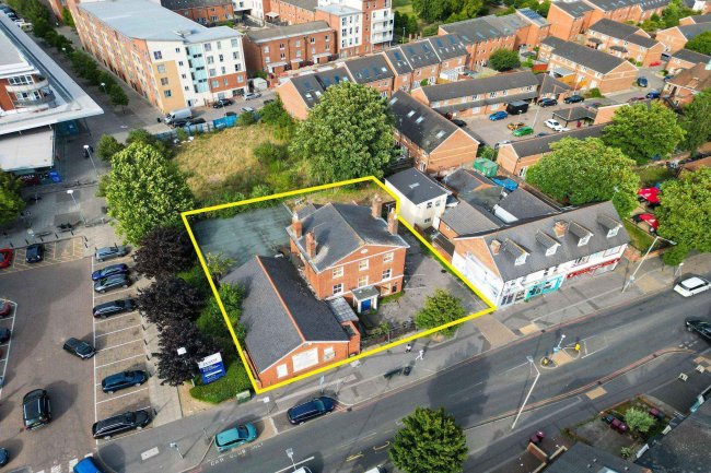 Curzon Club, 362 Oxford Road, Reading, Berkshire, RG30 1AQ 8