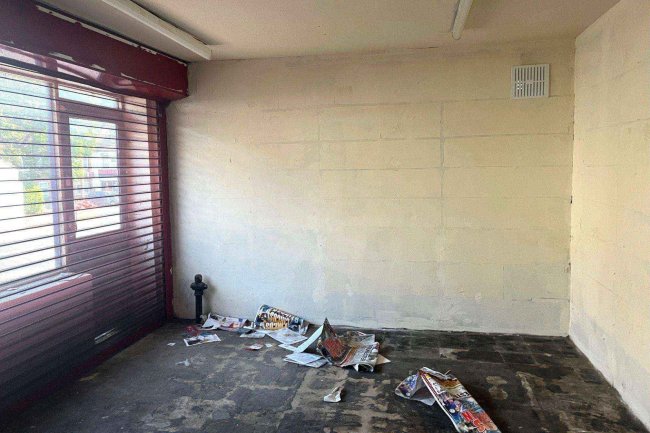 49 Luton High Street, Chatham, Kent ME5 7LP 10