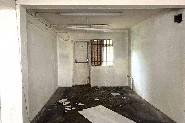 49 Luton High Street, Chatham, Kent ME5 7LP 10