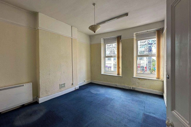 4 Mannamead Road, Plymouth, PL4 7AA 40