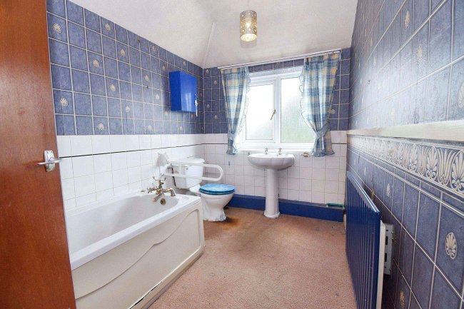 362 Nottingham Road, Ripley, Derbyshire, DE5 3JX 4