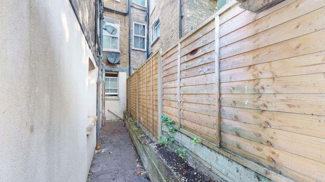 Flat A, 32 Mabley Street, Hackney, London E9 5RH 8