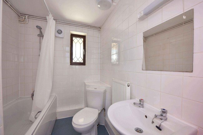 17 Pincey Mead, Pitsea, Basildon, SS13 3EW 3