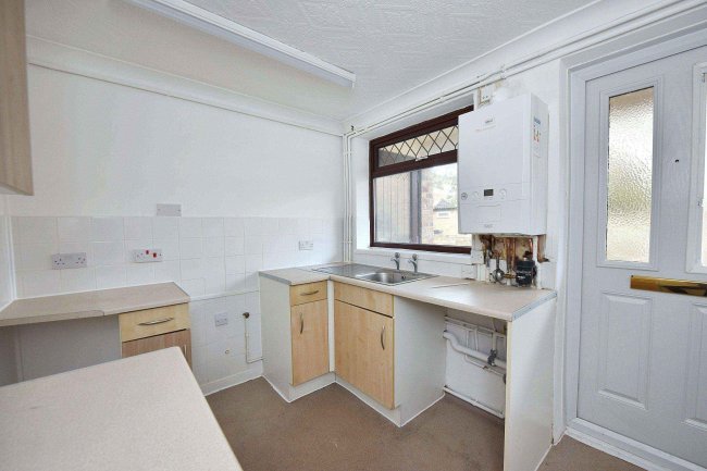 17 Pincey Mead, Pitsea, Basildon, SS13 3EW 3