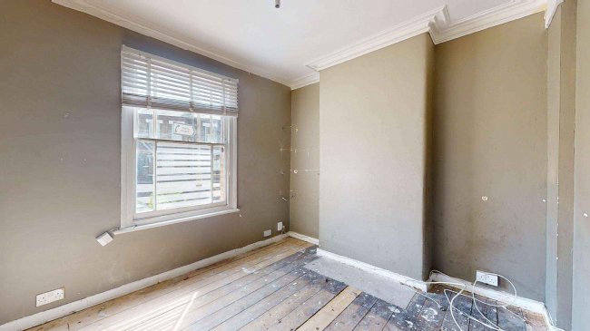 77 Eversleigh Road, Battersea, London, SW11 5UX 9