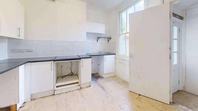 77 Eversleigh Road, Battersea, London, SW11 5UX 9