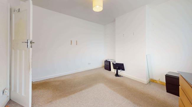 18 Prince of Wales Road, Sutton, Surrey, SM1 3PA 4