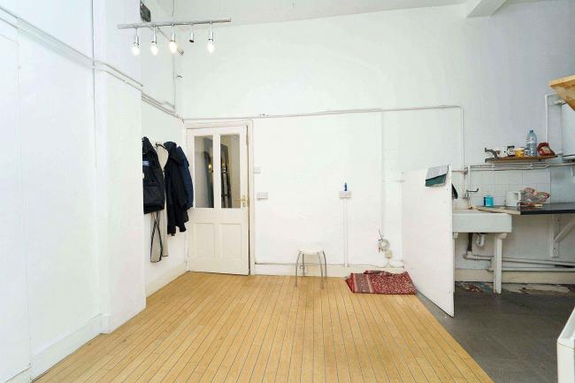 23 Queens Road, Weybridge, Surrey KT13 9UG 15