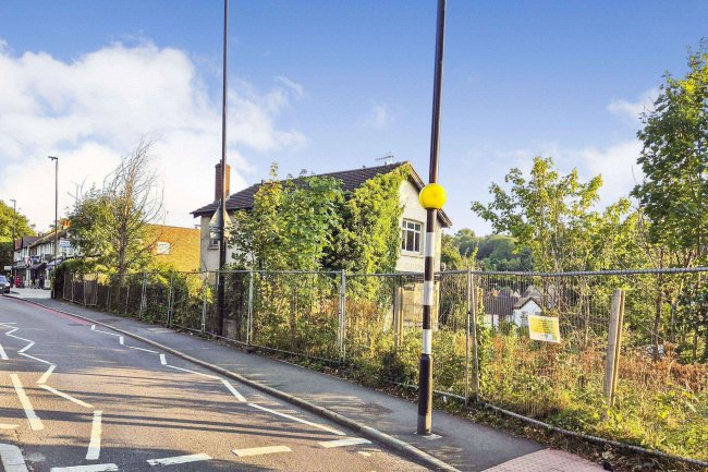 2 Godstone Road, Kenley, CR8 5JE 1