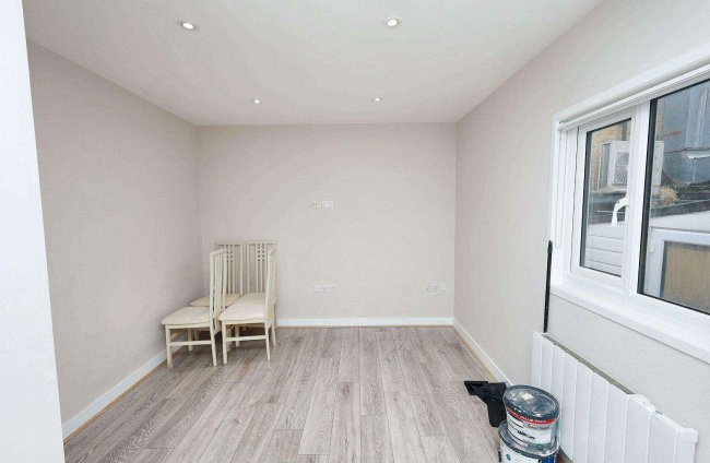 Rear of 243 Beckenham Road, Beckenham, BR3 4RP 2