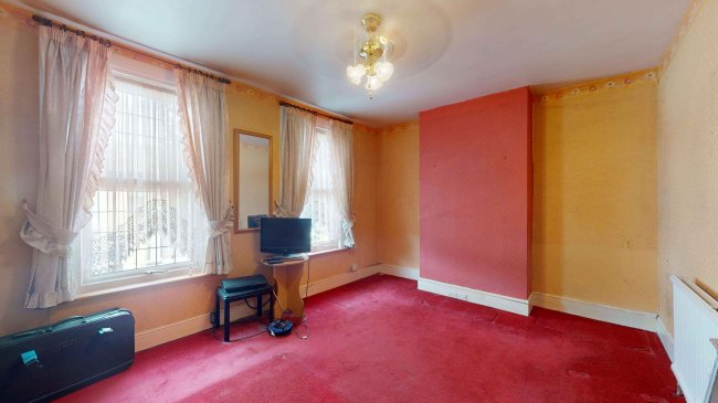 13 Pemdevon Road, Croydon, CR0 3QQ 10